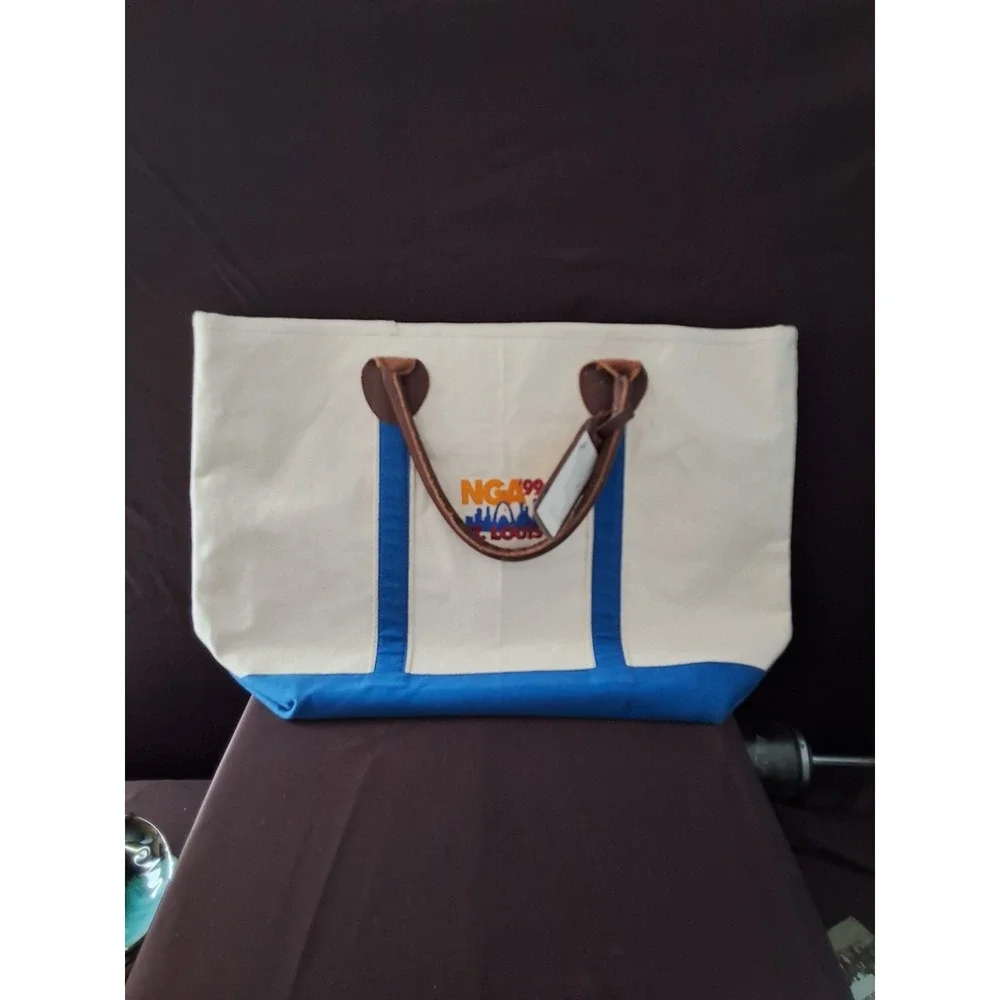 1999 NGA Canvas 